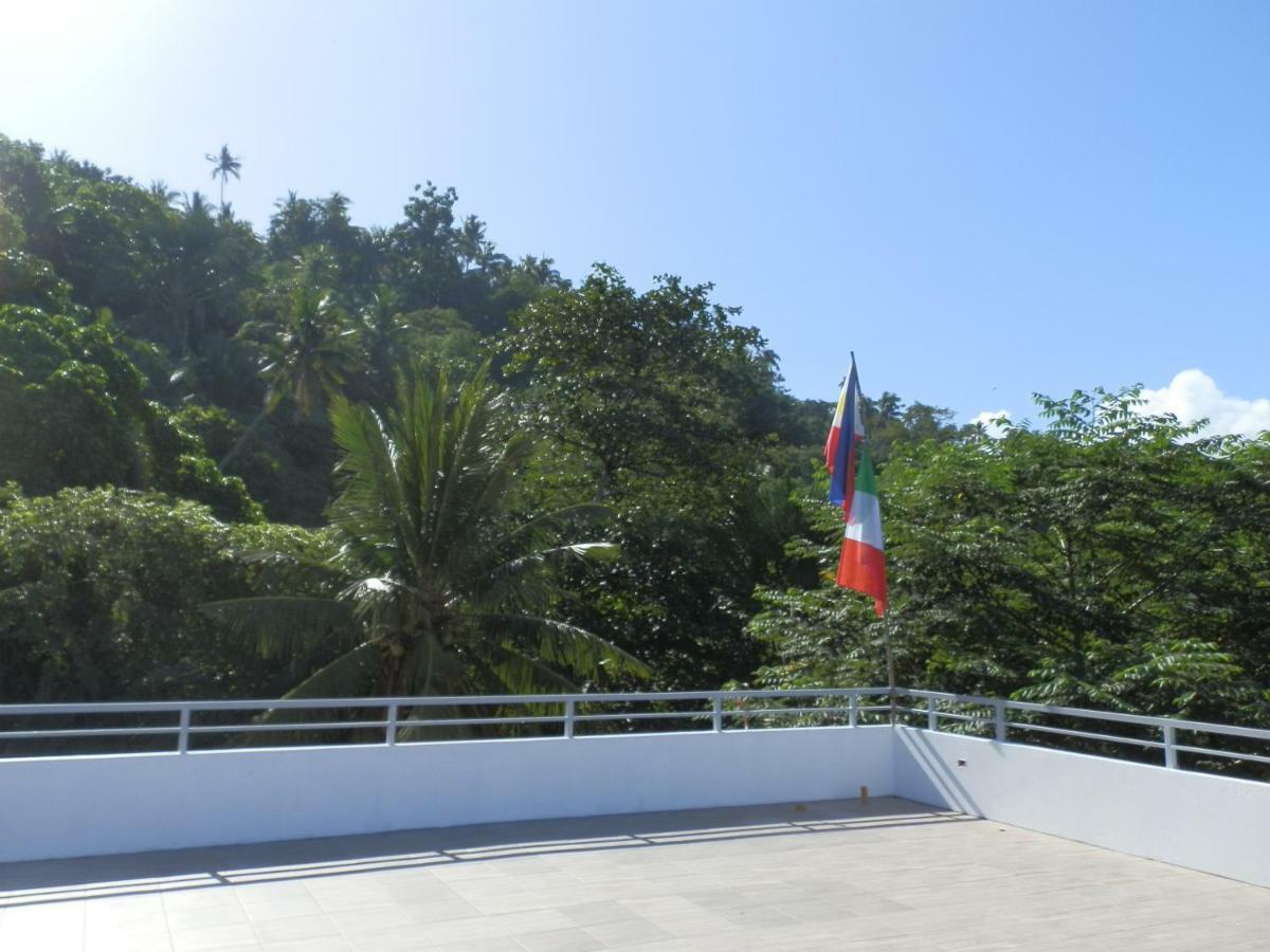 Aparthotel The Blue Pagong à Puerto Galera Extérieur photo